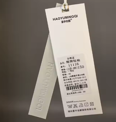 Etiquetas colgantes/etiquetas de papel para ropa personalizadas con MOQ bajo Etiquetas cuadradas para ropa Etiquetas de precio para ropa